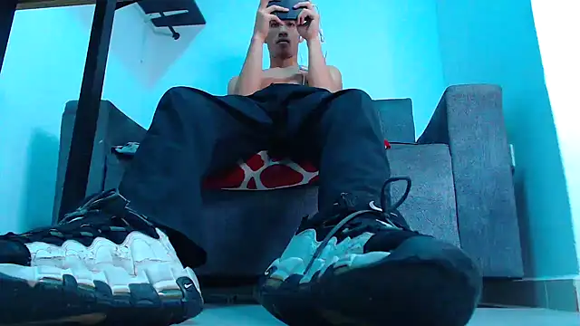 Snapshot of mastersmits chatting on November 2025 02:23:02 AM mastersmits online show from November 2025 02:23:02 AM