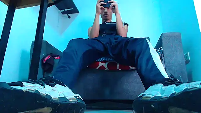 Snapshot of mastersmits chatting on November 2025 12:38:02 AM mastersmits online show from November 2025 12:38:02 AM