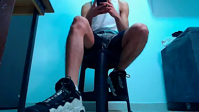 Snapshot of mastersmits chatting on December 2025 03:23:01 AM mastersmits online show from December 2025 03:23:01 AM