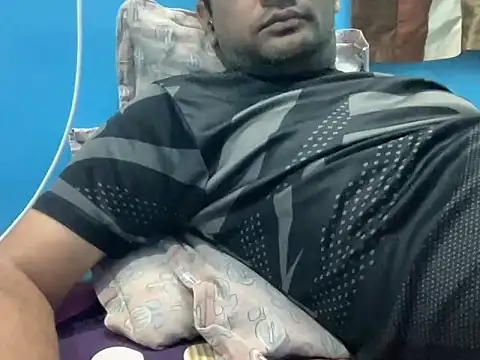 NiceBoy9099 online show from February 2026 06:06:01 PM