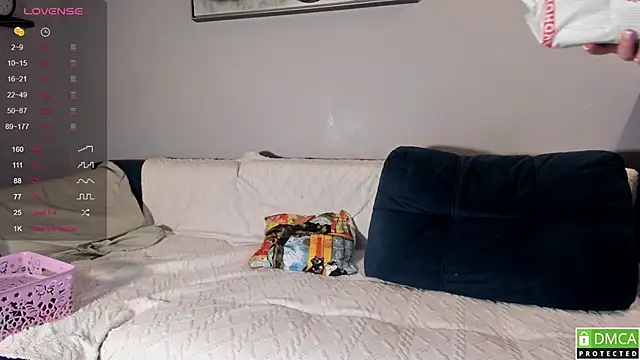 Snapshot of wwildfox chatting on April 2026 08:06:02 PM wwildfox online show from April 2026 08:06:02 PM