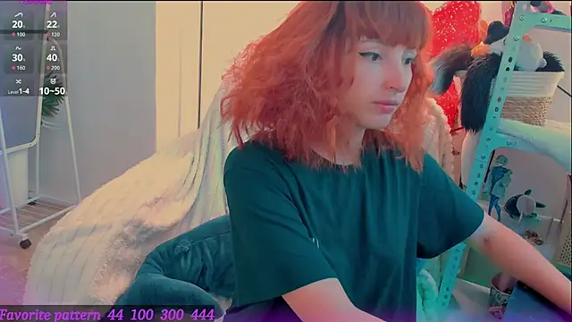 Toxic Ellies online show from June 2026 07:24:01 AM
