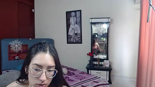 Snapshot of jeyloveebony chatting on December 2024 04:58:01 PM jeyloveebony online show from December 2024 04:58:01 PM