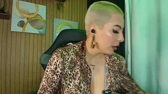 Snapshot of Camila_Chainn chatting on February 2026 08:09:01 AM Camila Chainn online show from February 2026 08:09:01 AM