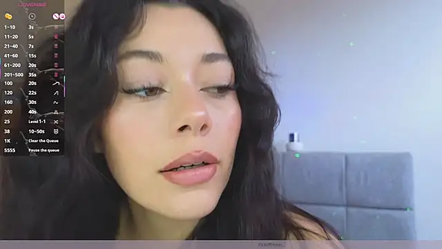 Snapshot of Soffimoon_ chatting on June 2026 08:24:01 PM Soffimoon online show from June 2026 08:24:01 PM