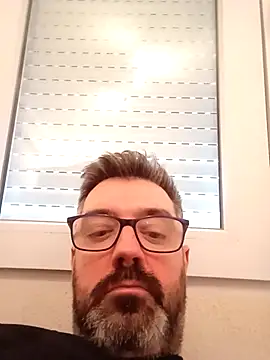 pana1978loco online show from November 2025 08:33:02 AM