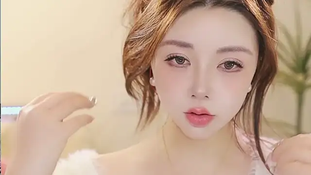 Snapshot of Qiaoqiao_ chatting on March 2026 12:52:01 PM Qiaoqiao online show from March 2026 12:52:01 PM