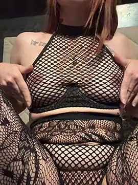 Snapshot of joie_20 chatting on April 2026 08:50:01 PM joie 20 online show from April 2026 08:50:01 PM