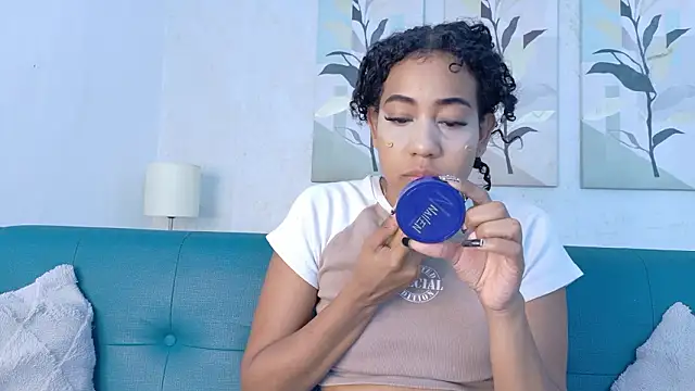 flavia cruz online show from March 2026 12:06:02 PM