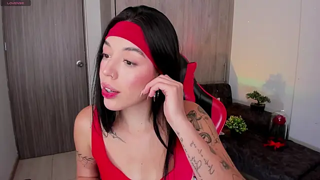 zoee jackson online show from February 2026 10:07:01 PM