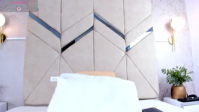 LilitRobins online show from September 2025 09:31:01 PM