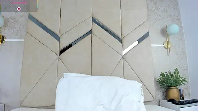 LilitRobins online show from October 2025 09:46:02 PM