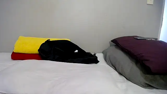 Carameldip online show from February 2025 04:03:02 PM