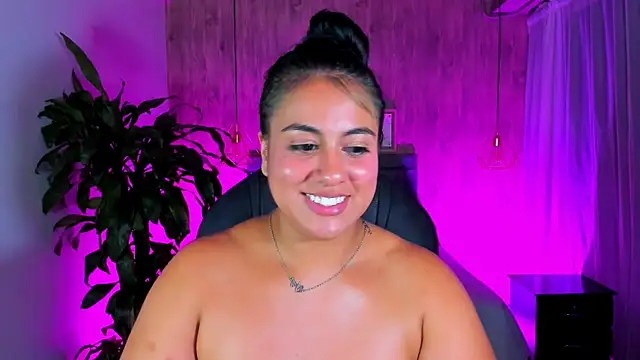 Xisu  online show from February 2025 09:56:01 AM