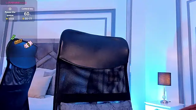 TaniaSmith1 online show from February 2025 10:21:02 PM