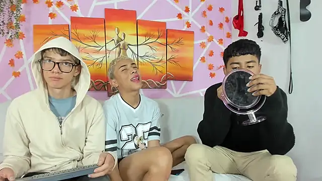 Snapshot of Fresahot2005 chatting on March 2025 08:29:02 PM Fresahot2005 online show from March 2025 08:29:02 PM