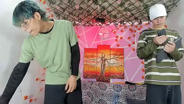 Fresahot2005 online show from December 2025 02:01:01 PM