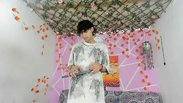 Fresahot2005 online show from December 2025 07:10:01 PM