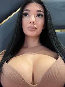 Snapshot of amirahylerr chatting on October 2025 01:41:01 PM amirahylerr online show from October 2025 01:41:01 PM