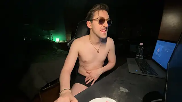 Snapshot of Stefisexy91 chatting on January 2026 10:37:01 PM Stefisexy91 online show from January 2026 10:37:01 PM