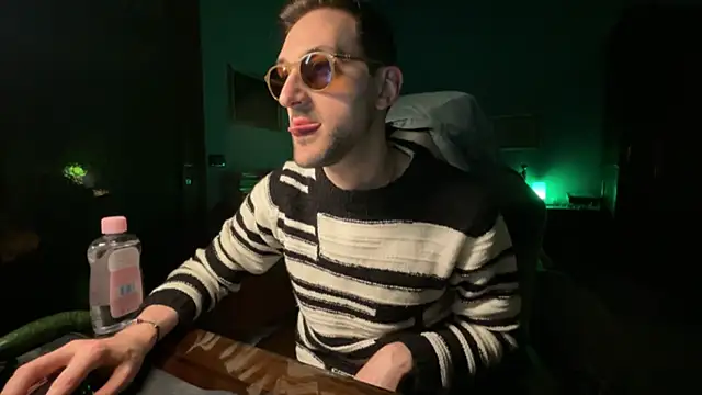 Snapshot of Stefisexy91 chatting on February 2026 06:20:01 PM Stefisexy91 online show from February 2026 06:20:01 PM