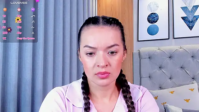 lennabell online show from September 2025 03:59:01 PM