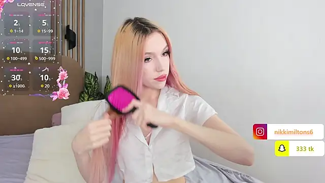 Snapshot of NikkiMiltons chatting on December 2024 01:34:02 PM NikkiMiltons online show from December 2024 01:34:02 PM