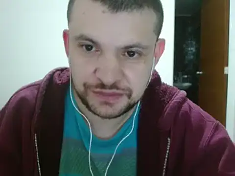 Snapshot of camiloking1720 chatting on December 2024 02:58:02 AM camiloking1720 online show from December 2024 02:58:02 AM