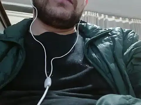 Snapshot of camiloking1720 chatting on December 2024 04:29:02 AM camiloking1720 online show from December 2024 04:29:02 AM