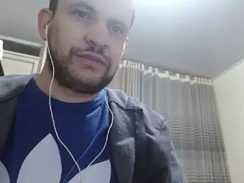 Snapshot of camiloking1720 chatting on December 2024 07:12:01 AM camiloking1720 online show from December 2024 07:12:01 AM