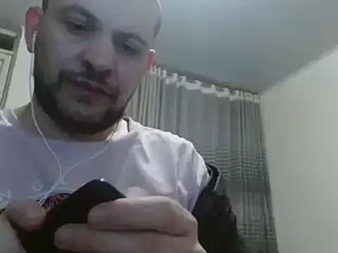 Snapshot of camiloking1720 chatting on January 2025 03:39:01 AM camiloking1720 online show from January 2025 03:39:01 AM