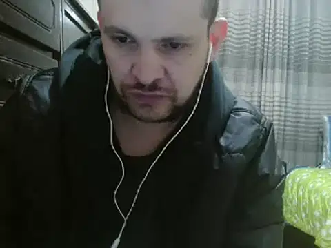 Snapshot of camiloking1720 chatting on January 2025 09:13:01 PM camiloking1720 online show from January 2025 09:13:01 PM