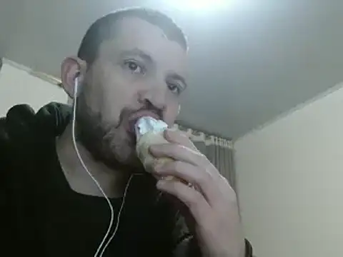 Snapshot of camiloking1720 chatting on January 2025 12:36:01 AM camiloking1720 online show from January 2025 12:36:01 AM