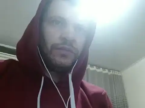 Snapshot of camiloking1720 chatting on January 2025 07:32:01 AM camiloking1720 online show from January 2025 07:32:01 AM