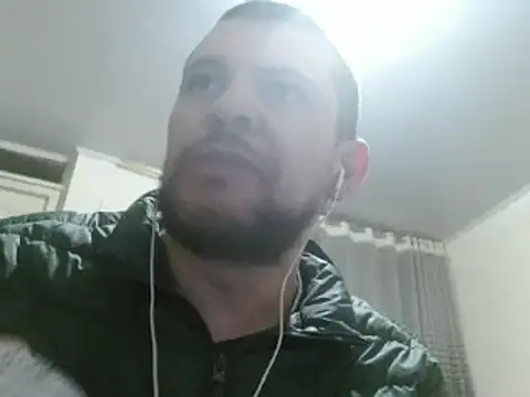 Snapshot of camiloking1720 chatting on January 2025 07:43:01 AM camiloking1720 online show from January 2025 07:43:01 AM