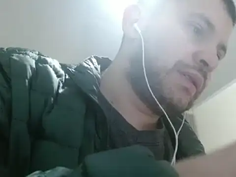 Snapshot of camiloking1720 chatting on January 2025 02:31:02 PM camiloking1720 online show from January 2025 02:31:02 PM