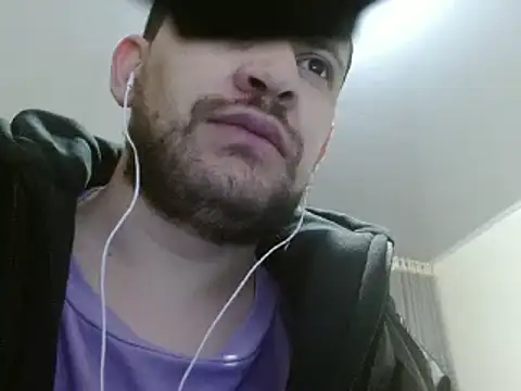 Snapshot of camiloking1720 chatting on January 2025 09:58:01 PM camiloking1720 online show from January 2025 09:58:01 PM