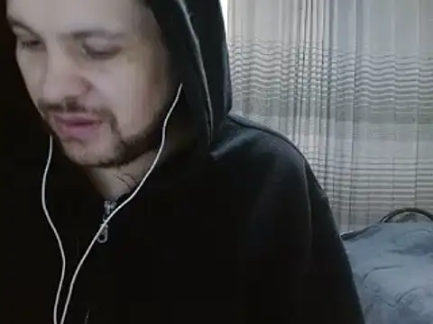 Snapshot of camiloking1720 chatting on February 2025 01:30:02 PM camiloking1720 online show from February 2025 01:30:02 PM