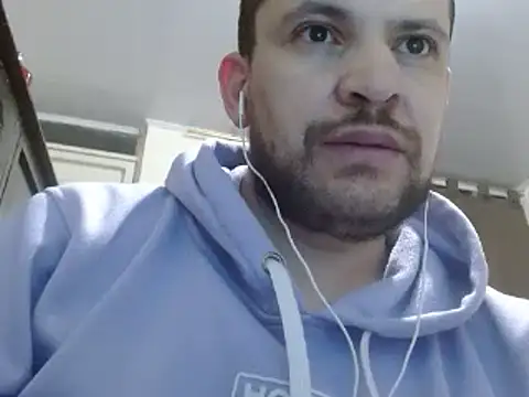 Snapshot of camiloking1720 chatting on February 2025 04:46:02 AM camiloking1720 online show from February 2025 04:46:02 AM