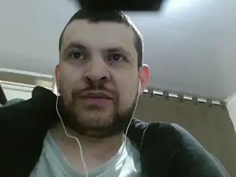 Snapshot of camiloking1720 chatting on February 2025 01:33:01 PM camiloking1720 online show from February 2025 01:33:01 PM