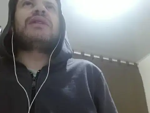 Snapshot of camiloking1720 chatting on February 2025 04:47:01 PM camiloking1720 online show from February 2025 04:47:01 PM