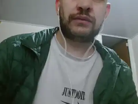 Snapshot of camiloking1720 chatting on February 2025 12:38:02 AM camiloking1720 online show from February 2025 12:38:02 AM