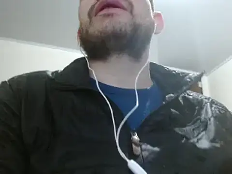 Snapshot of camiloking1720 chatting on February 2025 10:03:02 AM camiloking1720 online show from February 2025 10:03:02 AM