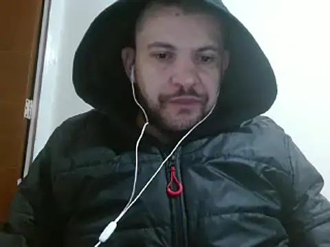 Snapshot of camiloking1720 chatting on February 2025 07:45:02 AM camiloking1720 online show from February 2025 07:45:02 AM