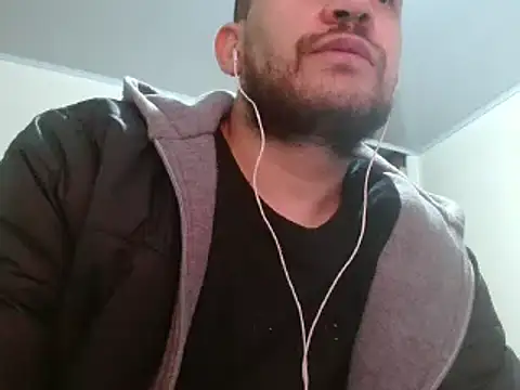 Snapshot of camiloking1720 chatting on February 2025 06:48:02 PM camiloking1720 online show from February 2025 06:48:02 PM