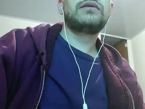 Snapshot of camiloking1720 chatting on February 2025 04:25:01 AM camiloking1720 online show from February 2025 04:25:01 AM