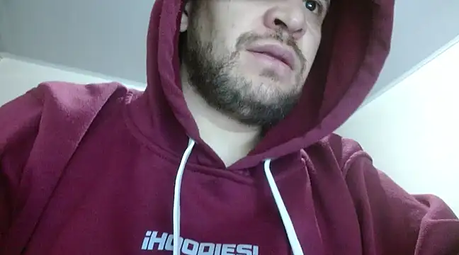 Snapshot of camiloking1720 chatting on March 2025 11:05:01 PM camiloking1720 online show from March 2025 11:05:01 PM