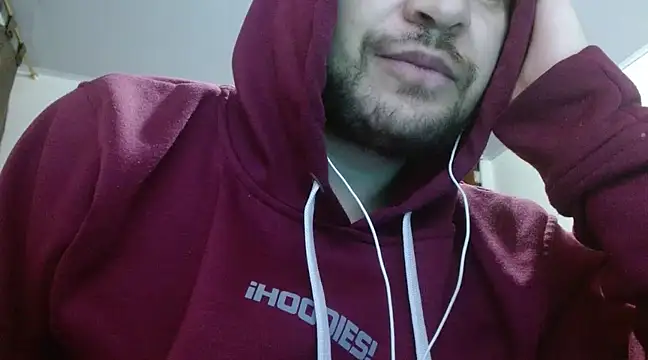 Snapshot of camiloking1720 chatting on March 2025 05:16:01 AM camiloking1720 online show from March 2025 05:16:01 AM