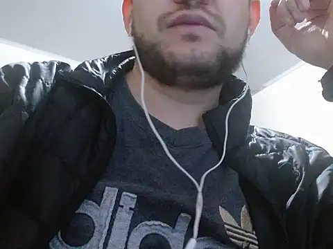 Snapshot of camiloking1720 chatting on September 2025 05:46:02 PM camiloking1720 online show from September 2025 05:46:02 PM