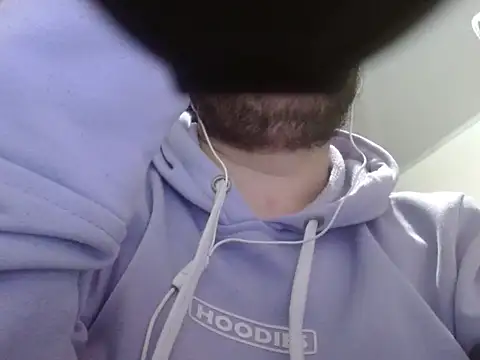 Snapshot of camiloking1720 chatting on September 2025 06:04:02 AM camiloking1720 online show from September 2025 06:04:02 AM